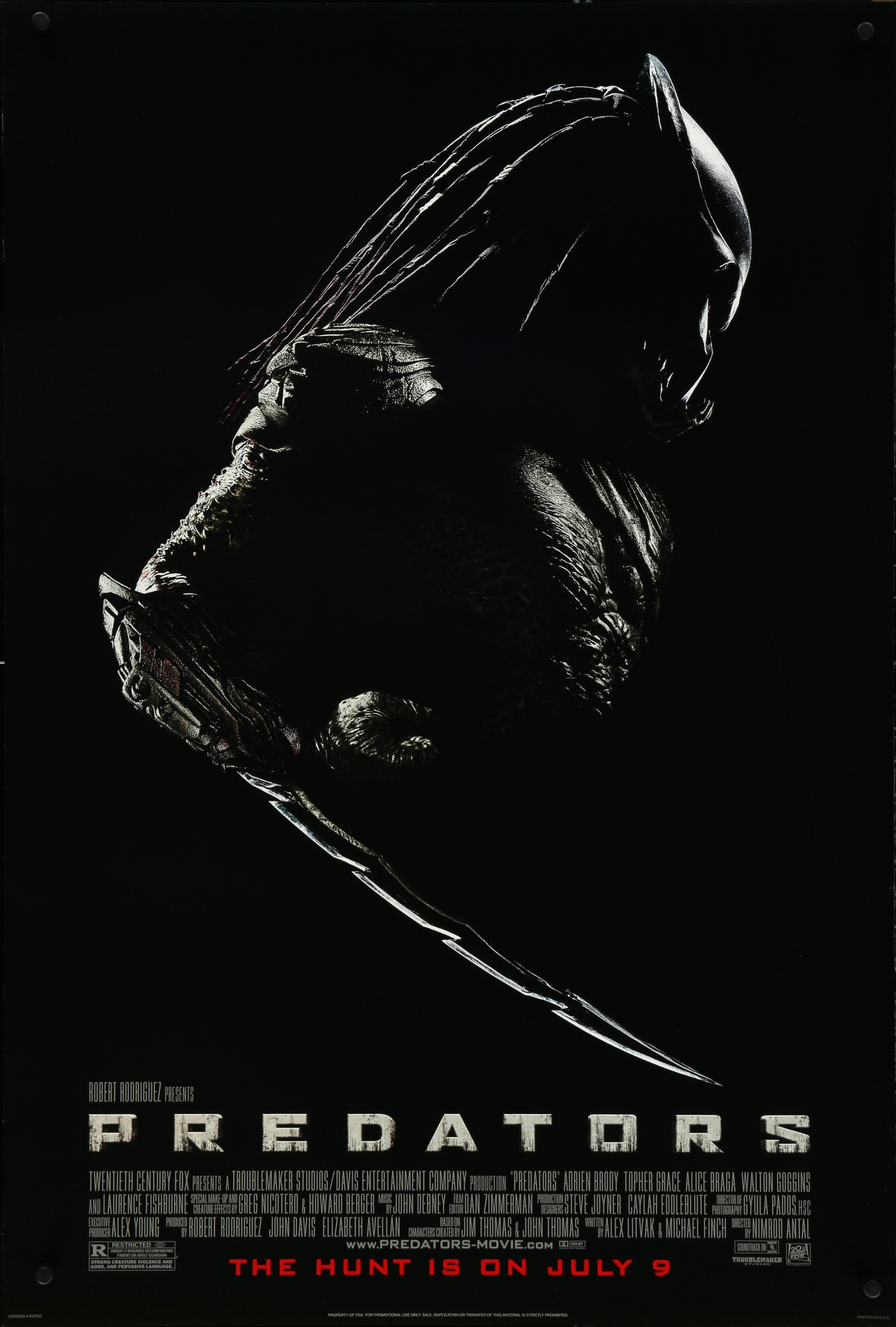 PREDATORS (2010)